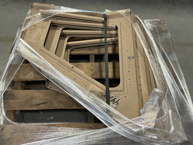 (4) Navistar Defense 3682555C1L Vehicular Body Panels (4) Navistar Defense 3682555C1L Vehicular Body Panels