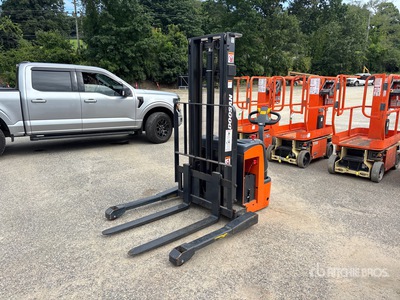 2023 Doosan BWS17S-7 3300 lb Electric Stacker (Inoperable)