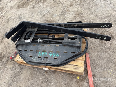 2026 GIYI GY-SF60 Side shift Skid Steer Forks (Unused)