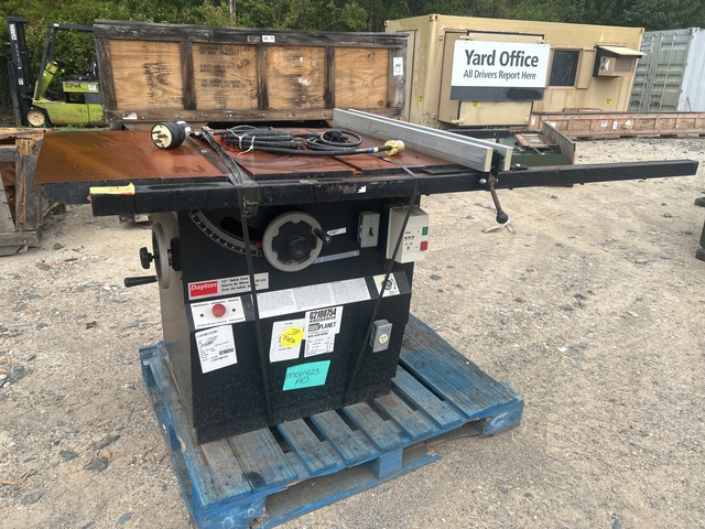 Dayton 3Z997D Table Saw