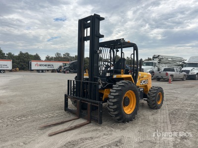 2019 JCB 930-4 6000 lb Pneumatic Tire Forklift