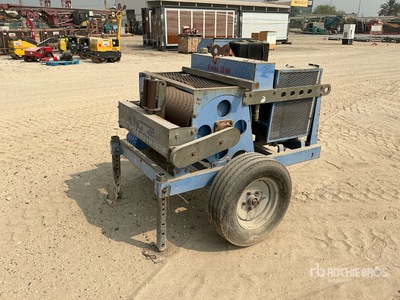 Tesmec AMC 402 1000 Kg Portable Hydraulic Winch