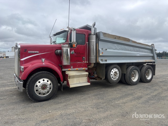 2004 Kenworth W900 Tri 8x4 Tri/A Dump Truck
