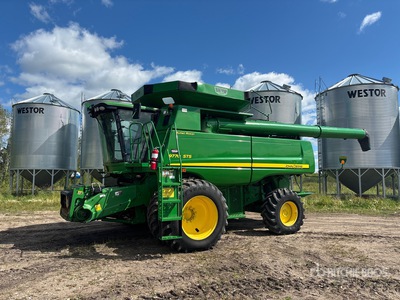 2011 John Deere 9770 STS حصادة مجمعة
