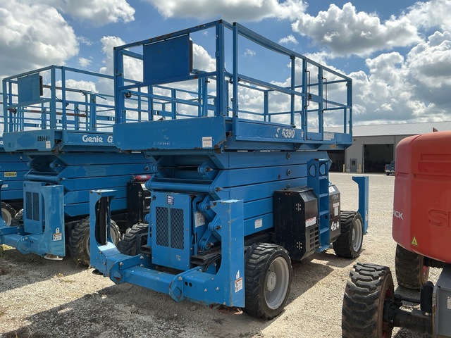 2017 Genie GS-5390 4x4 Diesel Scissor Lift