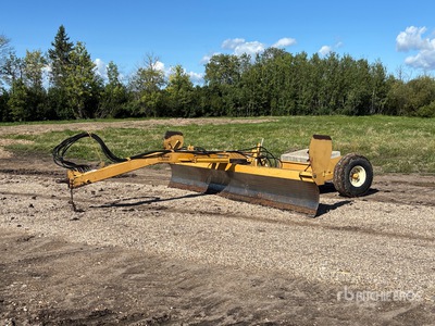 2011 HyGrade 1600RS 16 ft Równiarka ciągnąca