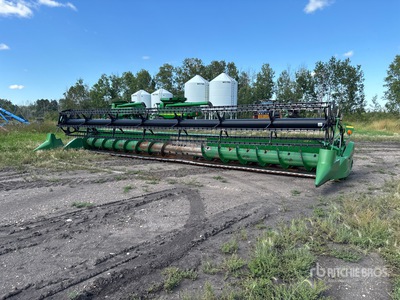 2013 John Deere 635F 35 ft Flex Combine Header