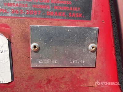 1982 Versatile 4400 21 ft Swather Windrower