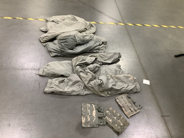 (57) M4 Three Mag Pouches, (5) Cold Weather Parkas & Assorted Items (57) M4 Three Mag Pouches, (5) Cold Weather Parkas & Assorted Items