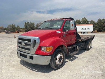 2007 Ford F-650 4x2 Flatbed Truck