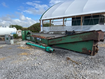 Aspect général with Image, coin arrière gauche