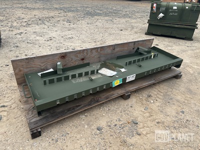 Oshkosh 4HA948 Cargo Truck Body Component