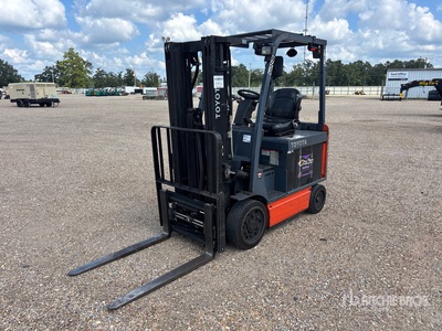 2023 Toyota 8FBCHU25 4500 lb Chariot Élévateur Électrique