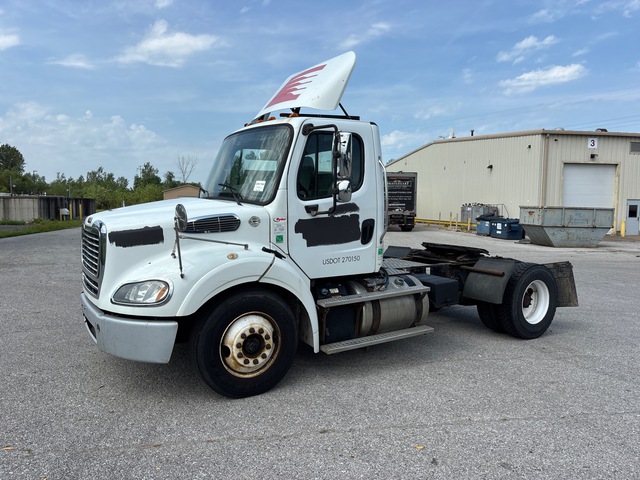 2017 Freightliner M2 112 4x2 S/A Day Cab Truck Tractor