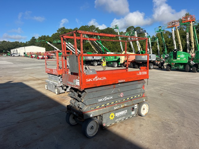 2019 Skyjack SJIII 3226 Electric Scissor Lift
