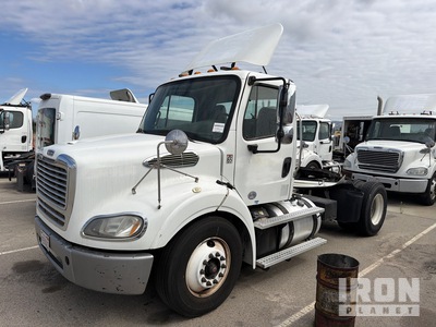 2017 Freightliner M2112 4x2 S/A Day Cab Truck Tractor