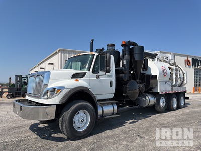 Vactor 2112HXX-PD on 2009 International 7600 WorkStar 8x4 Vacuum Tanker Truck