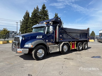 2021 Mack GR64B 8x4 Twin-Steer Autocarro ribaltabile 2 assi
