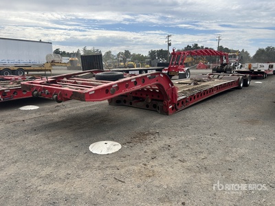 2015 Cozad T/A Expandable Axle Removable Gooseneck Low Loader