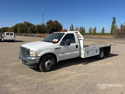 2004 Ford F-350 4x2 Camion à Plateau
