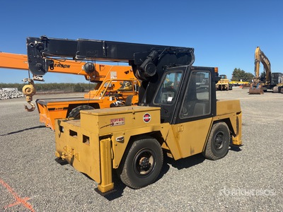 1981 Case 3330B Gelände-Kran