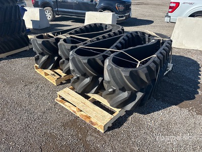 Quantity of (2) Rubber 635 x 197.6 x 46 Tracks (Unused)