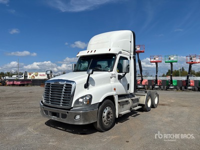 2018 Freightliner Cascadia 125 6x4 T/A Day Cab Truck Tractor