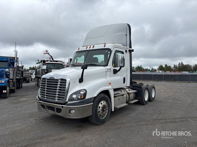 2016 Freightliner Cascadia 125 6x4 T/A Day Cab Truck Tractor