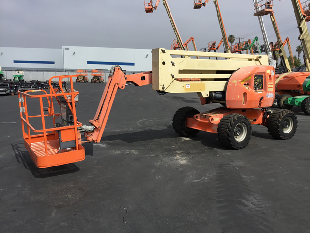 2005 JLG 450AJ Series ll 4WD Diesel Articulating Boom Lift 2005 JLG 450AJ Series ll 4WD Diesel Articulating Boom Lift