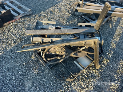 2026 ARTEER RPT-42L 60 in Rotating Hydraulic Skid Steer Forks (Unused)