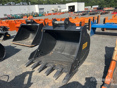 Diesel Equipment 220CL 54 in HD Tooth Excavator Bucket - Fits 80 mm