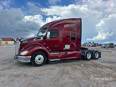 2020 Kenworth T680 6x4 Cabeza Tractora Cabina Dormitorio