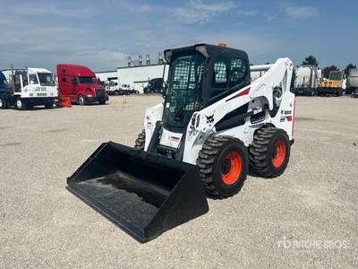 2017 Bobcat S740 Two-Speed Chargeuse à direction à glissement