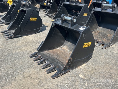 Diesel Equipment 140CL 42 in HD Tooth Excavator Bucket - Fits 65 mm
