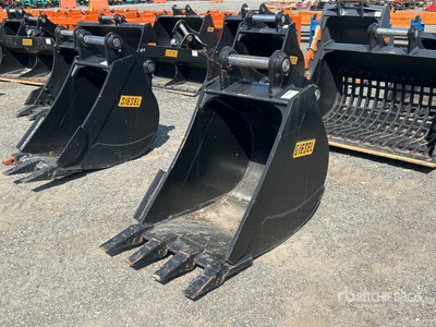 Diesel Equipment 170CL 30 in HD Tooth Excavator Bucket - Fits 70 mm