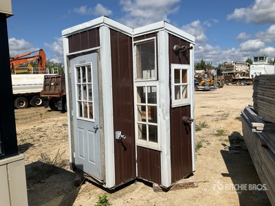 6 ft x 5 ft Scale Shack