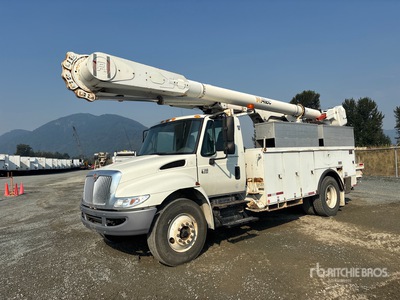 Altec AM55 55 ft on 2006 International 4300 4x2 Bucket Truck