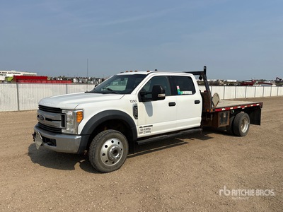 2017 Ford F-550 XLT 4x4 Crew Cab Flatbed Truck