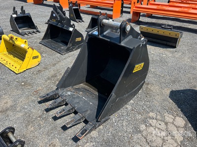 Diesel Equipment 170CL 36 in HD Tooth Excavator Bucket - Fits 70 mm