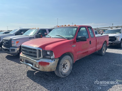 1999 Ford F-350 4x2 Extended Cab Pickup
