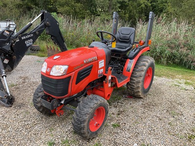 2015 Kubota B2620HSD 4WD Utility Tractor