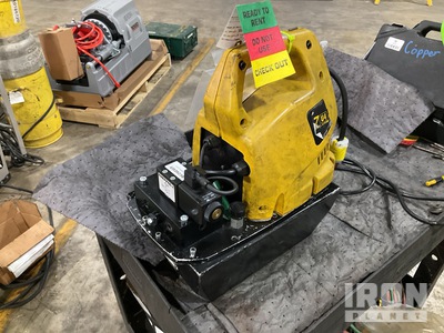 2019 Enerpac ZU4208SB Electric Hydraulic Pump (Inoperable)
