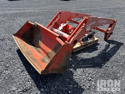 Kubota LA1065A Front Loader Attachment