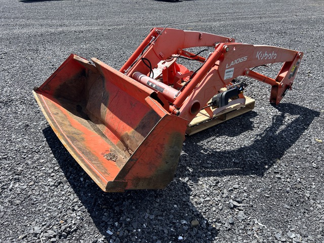 Kubota LA1065A Front Loader Attachment