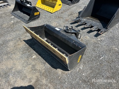 Diesel Equipment 42 in Ditch BOCE Excavator Bucket - Fits Kubota K7915 Coupler