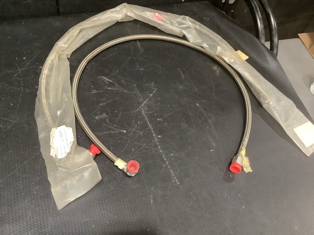 (26) Eaton AE3660120H0460 Non-Metallic Hose Assemblies