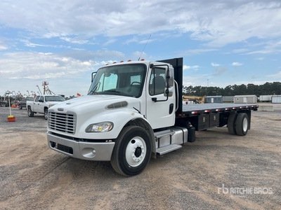 2015 Freightliner M2 106 4x2 Ciężarówka z płaską platformą