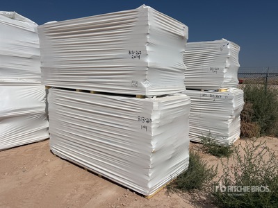 Quantity of (4) Polyiso Insulation Divers - Matériaux de construction