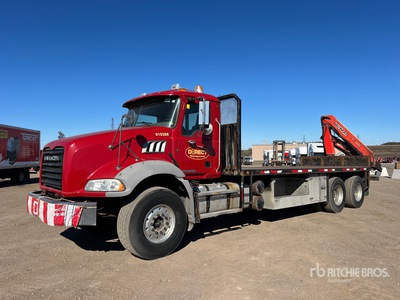 Palfinger PK-10000 Knuckle Boom on 2015 Mack GU533 6x4 Ciężarówka z wysięgnikiem