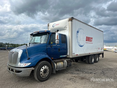 2009 International 8600 6x4 Van Truck